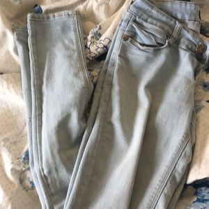 Light Wash Jeans